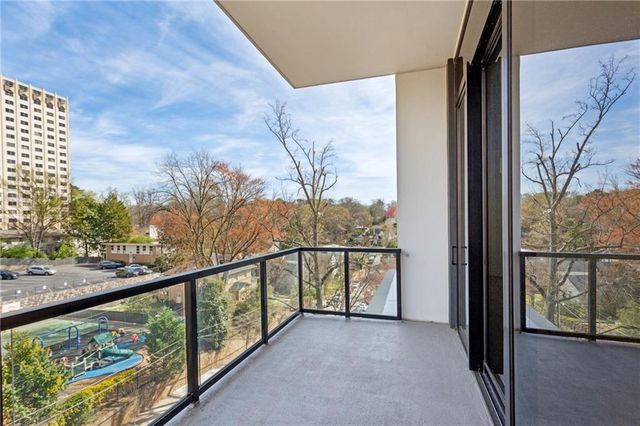 2425 Peachtree Road NE 403, Atlanta, GA 30305