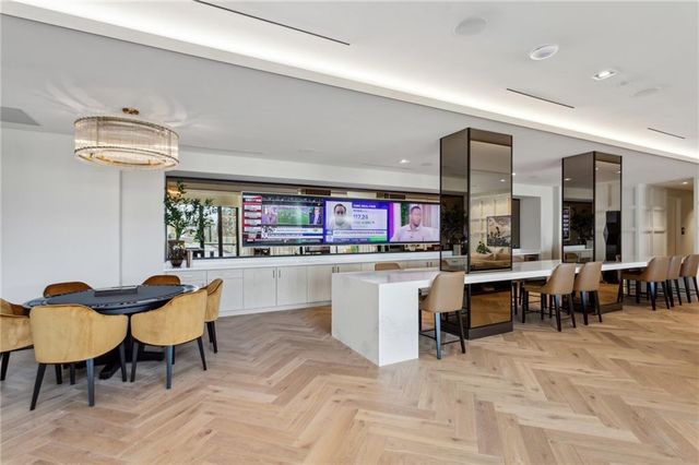2425 Peachtree Road NE 403, Atlanta, GA 30305