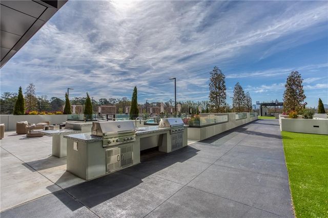 2425 Peachtree Road NE 403, Atlanta, GA 30305