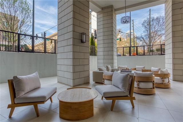 2425 Peachtree Road NE 403, Atlanta, GA 30305