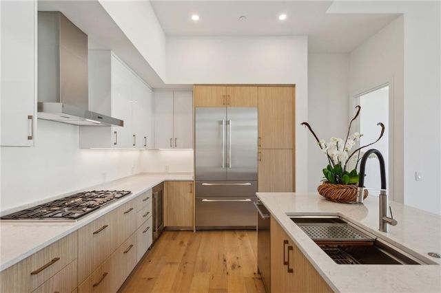 2425 Peachtree Road NE 403, Atlanta, GA 30305