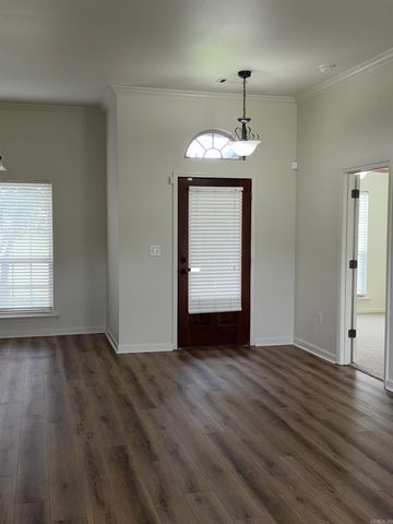 14012 Knighton Cove, North Little Rock, AR 72117