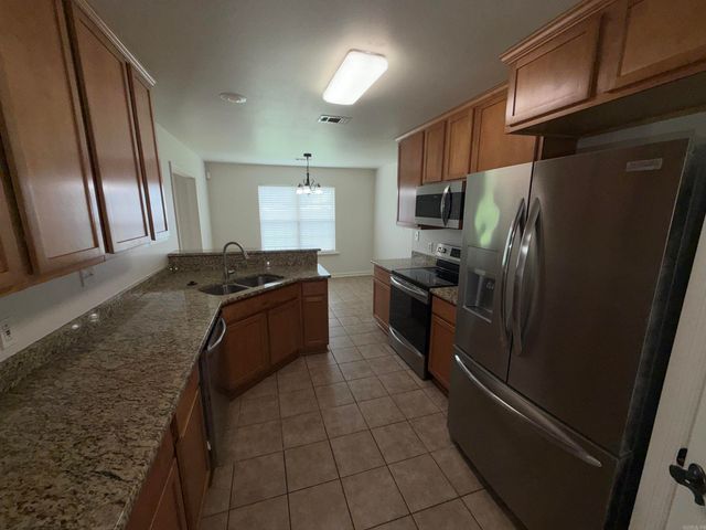 14012 Knighton Cove, North Little Rock, AR 72117