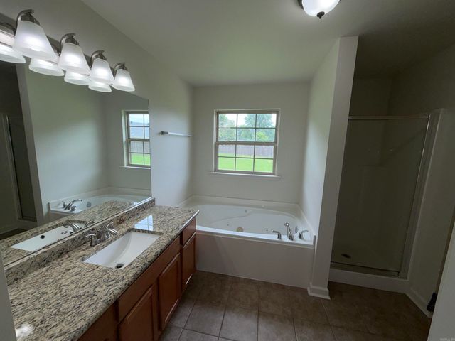 14012 Knighton Cove, North Little Rock, AR 72117