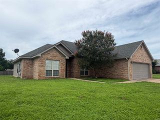 14012 Knighton Cove, North Little Rock, AR 72117