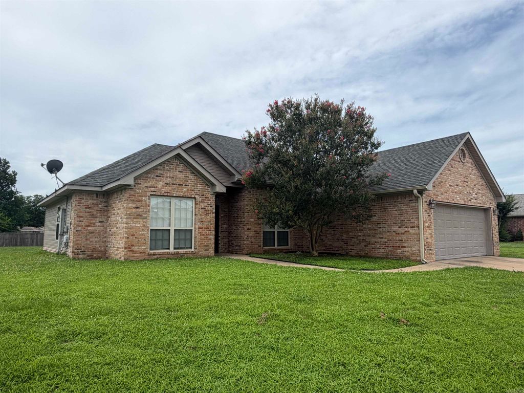14012 Knighton Cove, North Little Rock, AR 72117