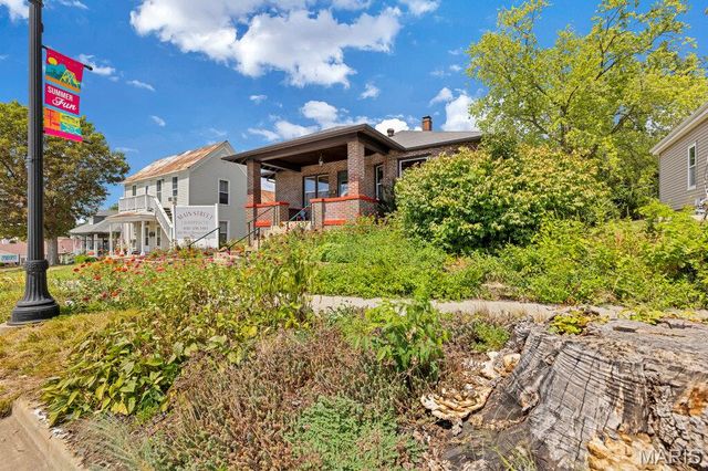 203 W Booneslick Road, Warrenton, MO 63383