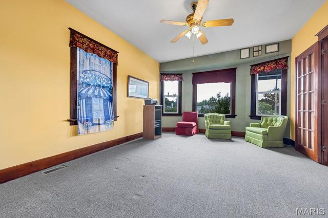 203 W Booneslick Road, Warrenton, MO 63383