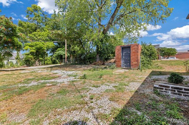 203 W Booneslick Road, Warrenton, MO 63383