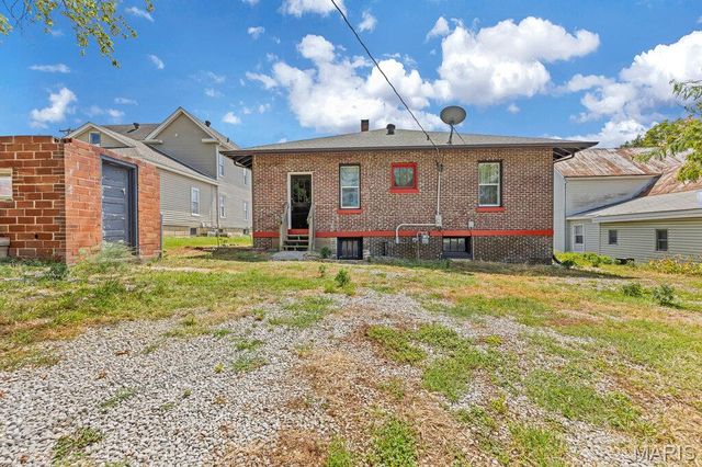 203 W Booneslick Road, Warrenton, MO 63383