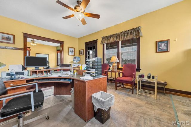 203 W Booneslick Road, Warrenton, MO 63383