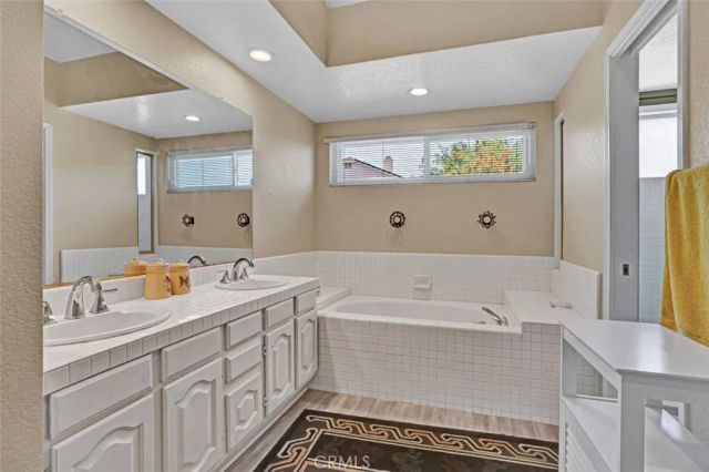 39309 Via Monserate, Murrieta, CA 92563