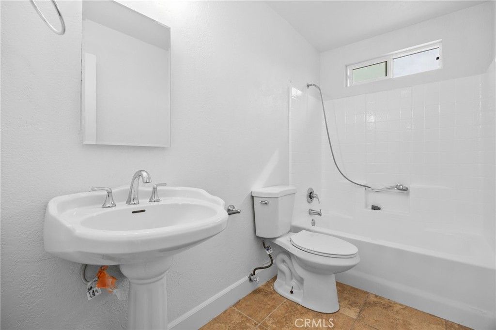 Image 12 of property listing at 960 Twining Avenue, San Diego, CA 92154