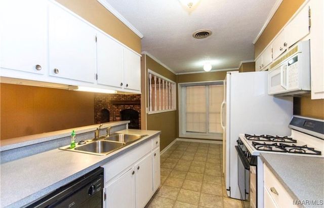 310 FIELDBROOK Drive, Montgomery, AL 36117