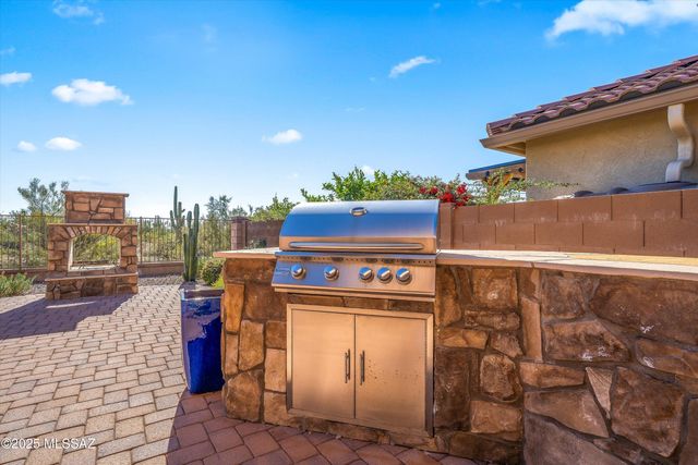 11780 N Renoir Way, Tucson, AZ 85742