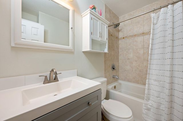 615 St Martin Cove, Niceville, FL 32578