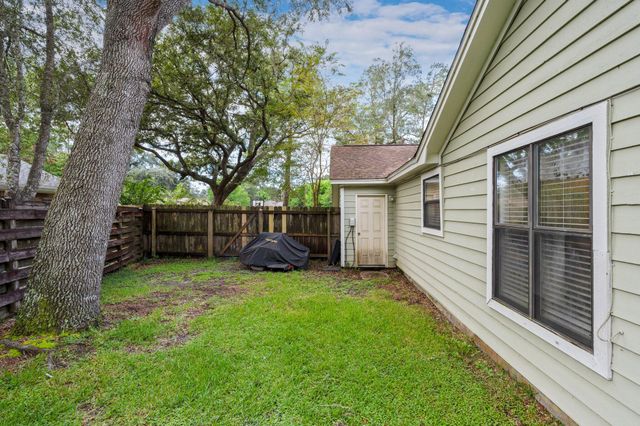 615 St Martin Cove, Niceville, FL 32578