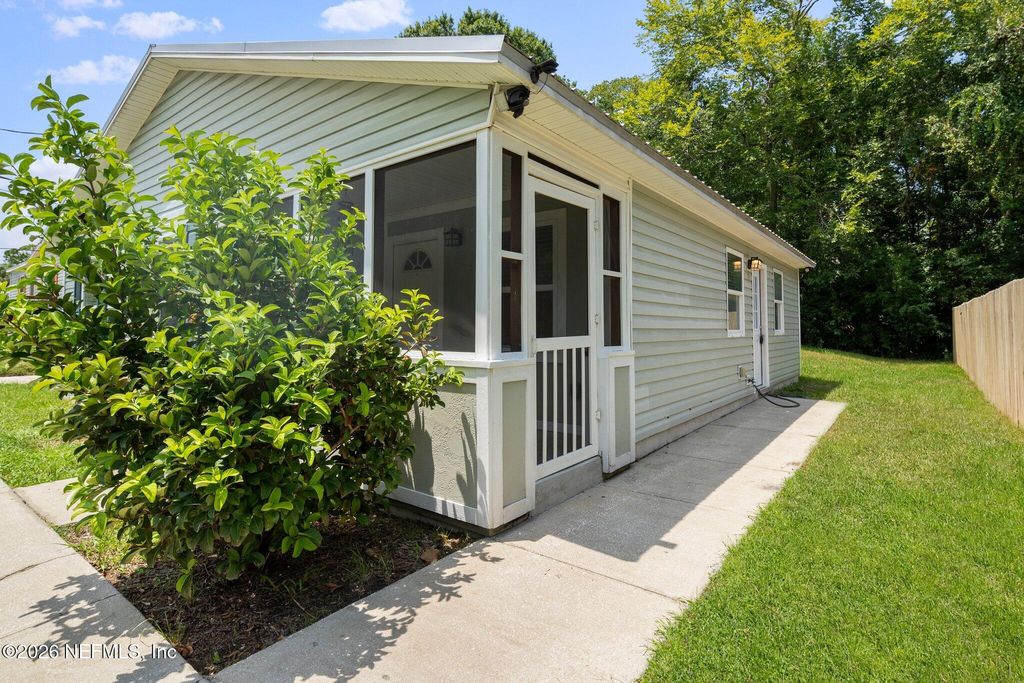 860 W 6TH Street, St. Augustine, FL 32084