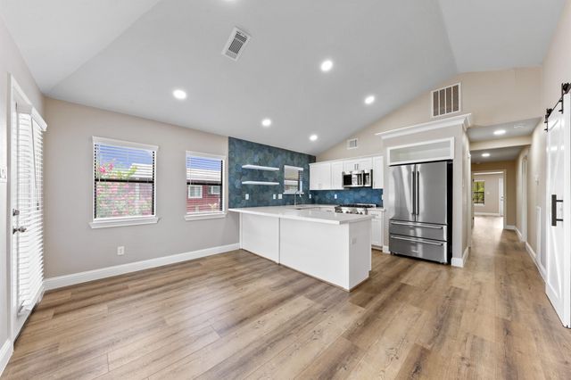 1115 Sunset, San Leon, TX 77539