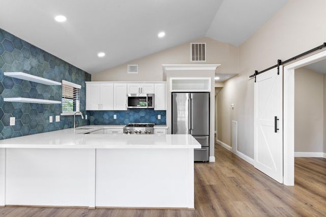 1115 Sunset, San Leon, TX 77539