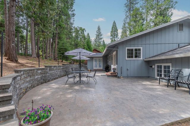 2020 Antler Dr, Arnold, CA 95223