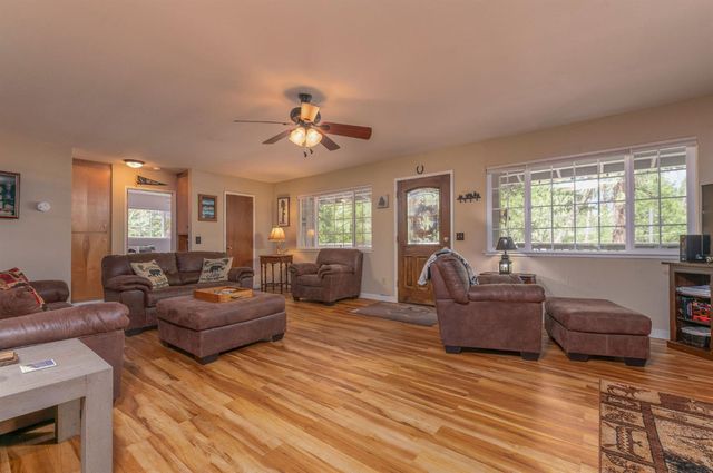 2020 Antler Dr, Arnold, CA 95223