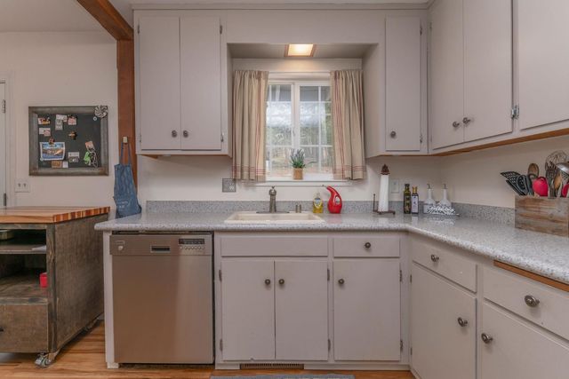 2020 Antler Dr, Arnold, CA 95223
