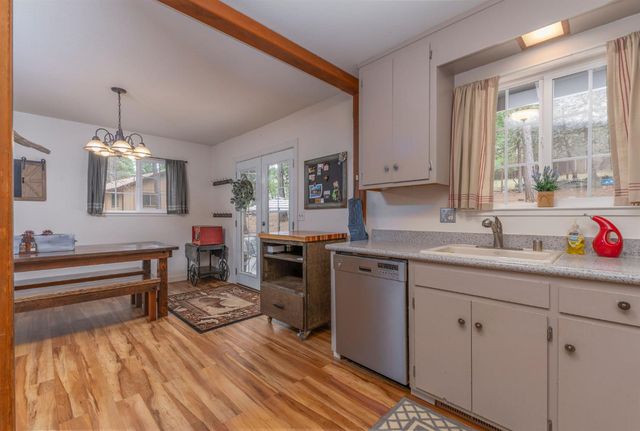 2020 Antler Dr, Arnold, CA 95223