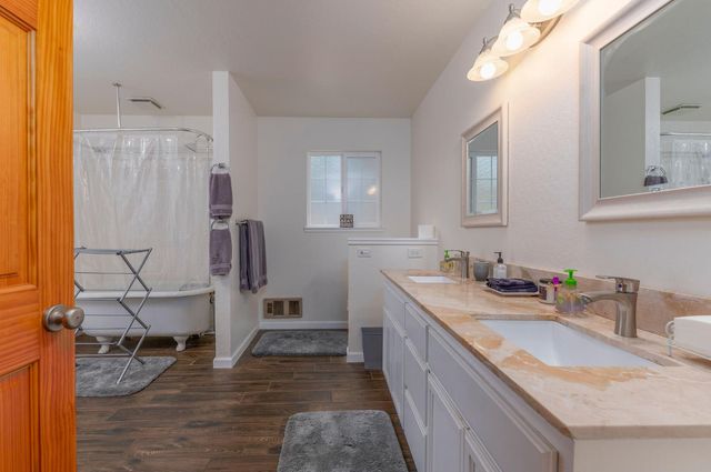 2020 Antler Dr, Arnold, CA 95223