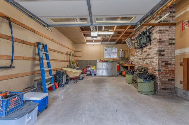 2020 Antler Dr, Arnold, CA 95223