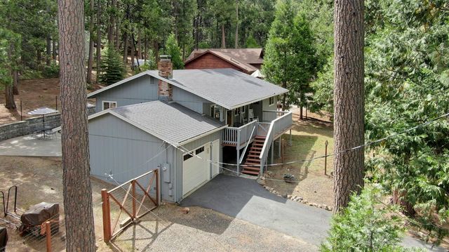 2020 Antler Dr, Arnold, CA 95223