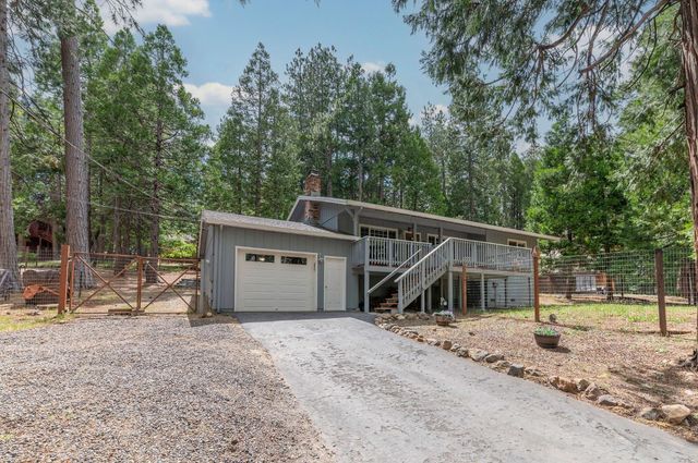 2020 Antler Dr, Arnold, CA 95223