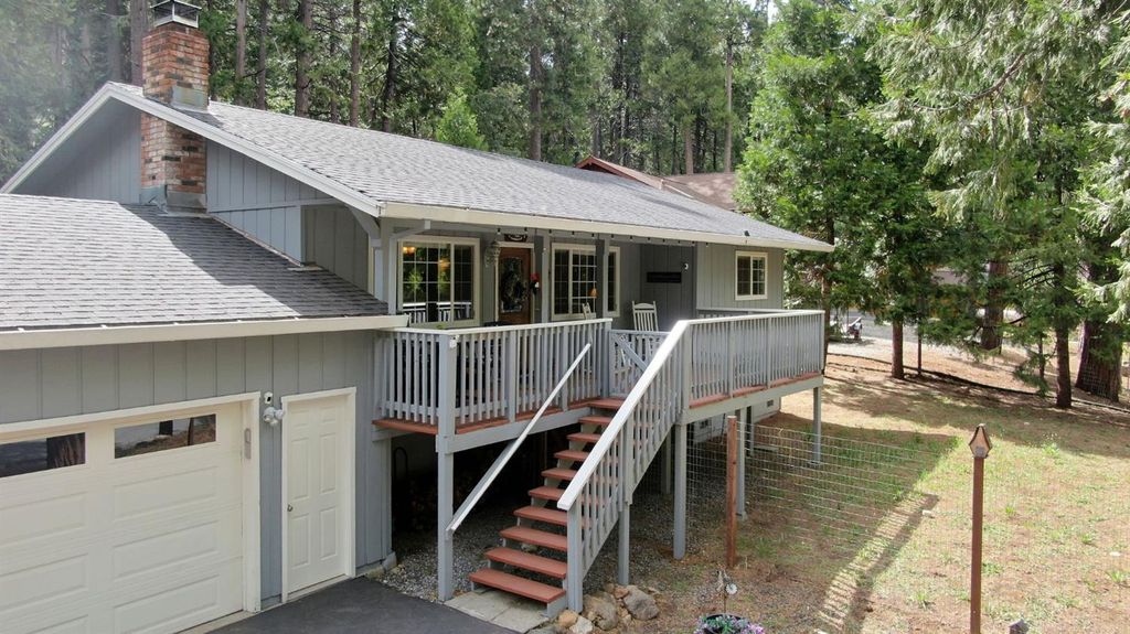 2020 Antler Dr, Arnold, CA 95223