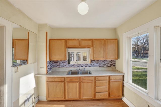 379 E Dale Avenue, Muskegon, MI 49442