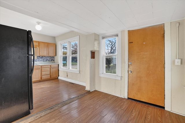 379 E Dale Avenue, Muskegon, MI 49442