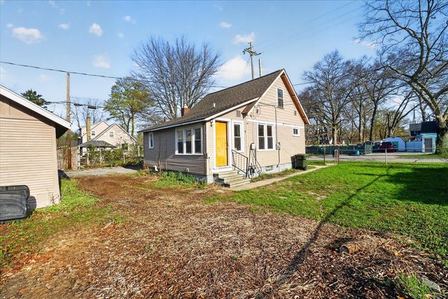 379 E Dale Avenue, Muskegon, MI 49442