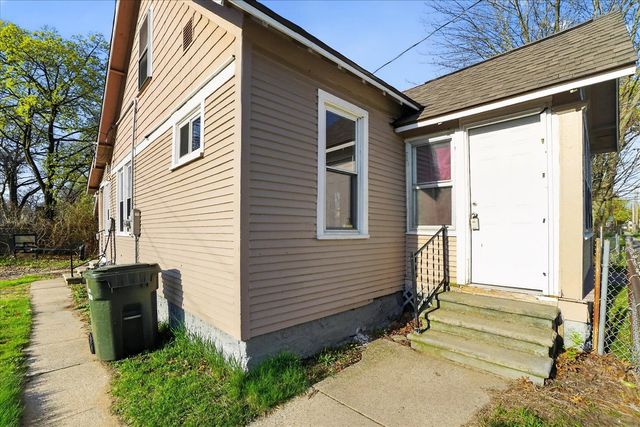379 E Dale Avenue, Muskegon, MI 49442
