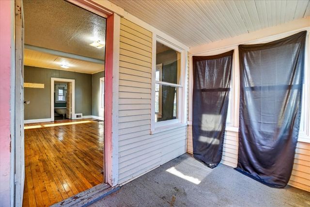 379 E Dale Avenue, Muskegon, MI 49442