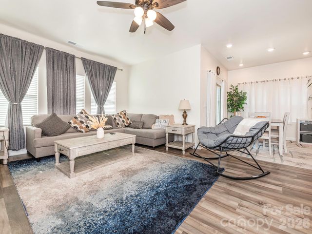 9317 Dunwich Drive, Gastonia, NC 28056