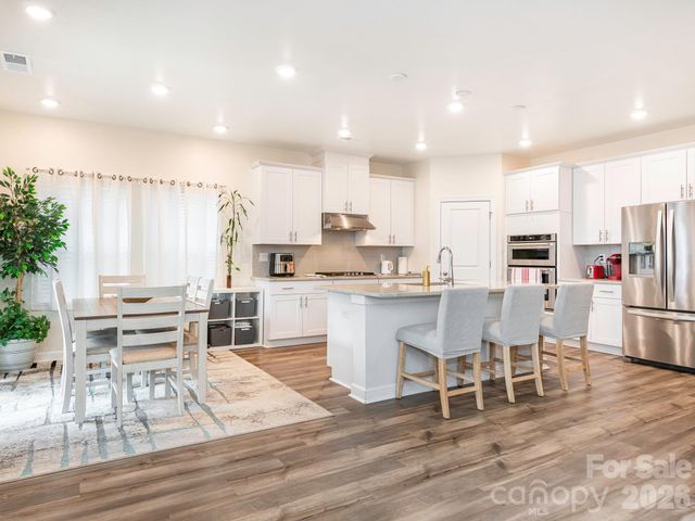 9317 Dunwich Drive, Gastonia, NC 28056