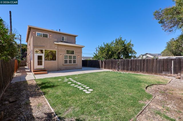 2841 Sunset Ln, Antioch, CA 94509