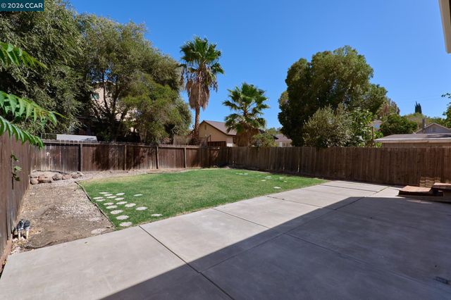 2841 Sunset Ln, Antioch, CA 94509