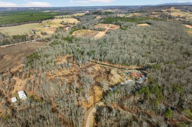 795 Pine Rd, Pikeville, TN 37367