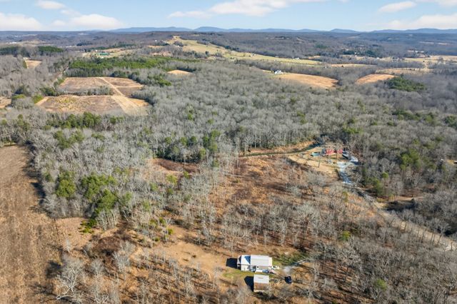 795 Pine Rd, Pikeville, TN 37367