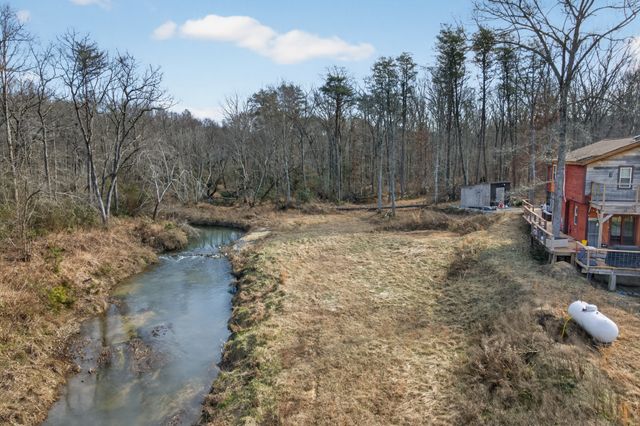 795 Pine Rd, Pikeville, TN 37367