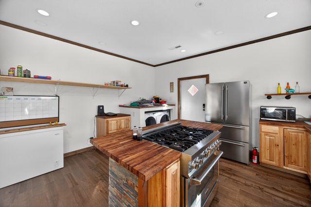 795 Pine Rd, Pikeville, TN 37367