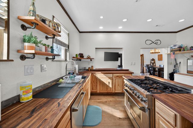 795 Pine Rd, Pikeville, TN 37367