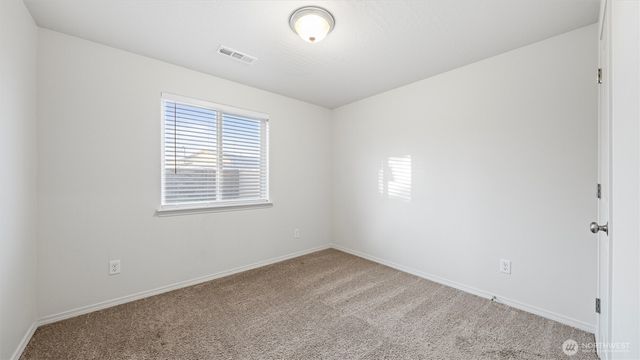 1029 W Sequoia Road, Moses Lake, WA 98837