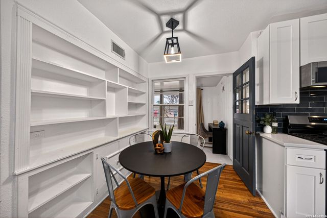 315 beverly, San Antonio, TX 78228