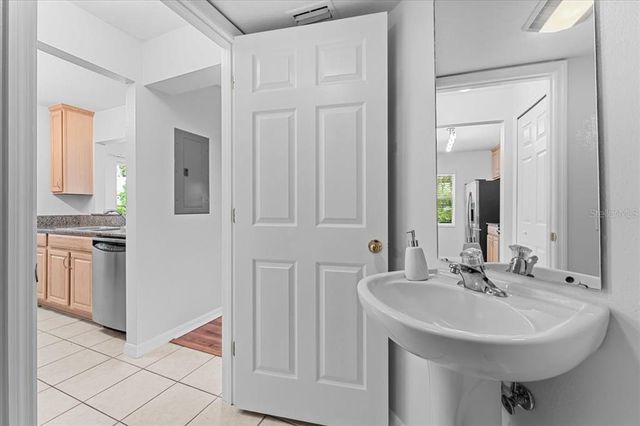 104 COQUINA BAY DRIVE, St Petersburg, FL 33705